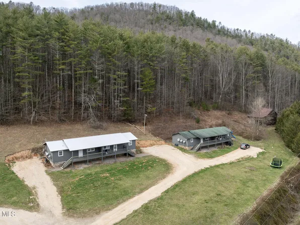 6672 Roan Creek Rd, Butler, TN 37640