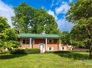 45 Leaf Ln, Clyde, NC 28721