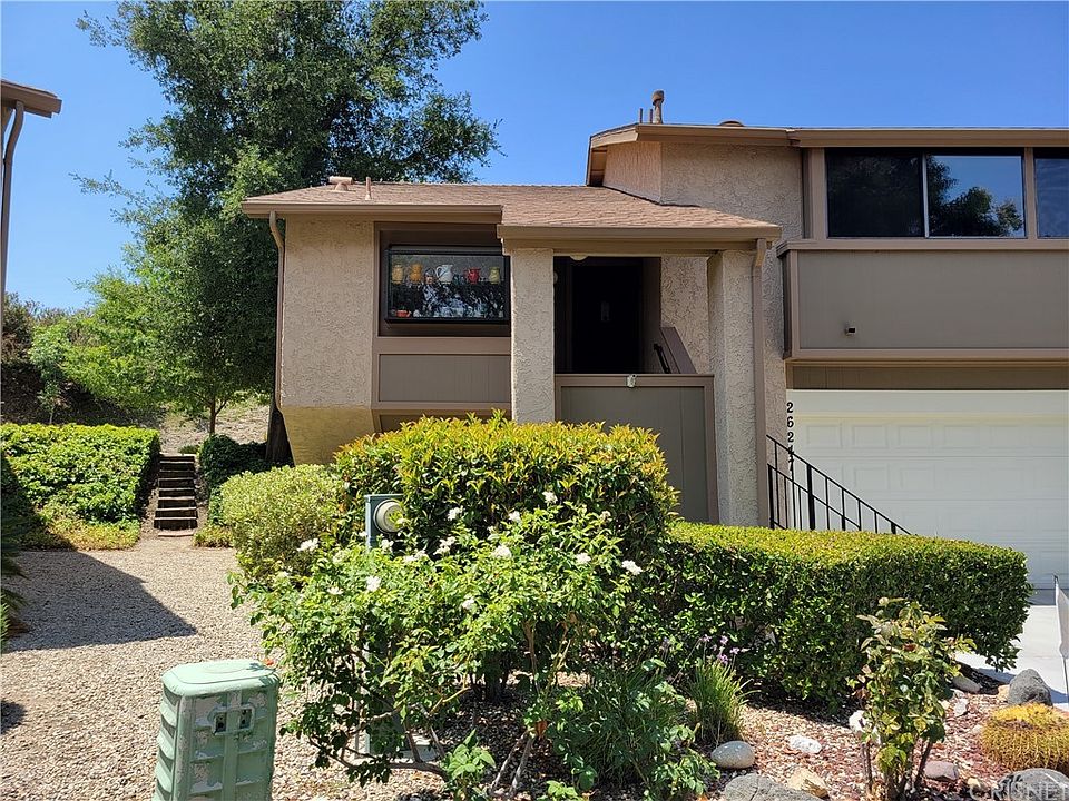 1st image of 26247 Rainbow Glen Dr