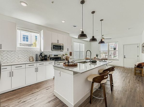 21950 E Aurora Pkwy #2-2438