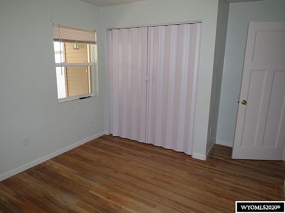 5th image of 321 N 2nd St E