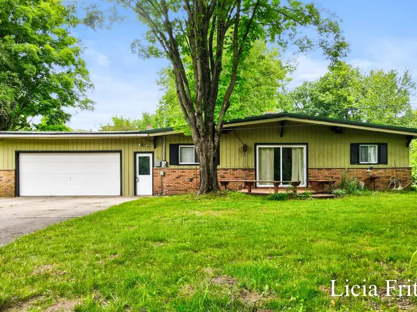 9016 E M 20, Hesperia, MI 49421