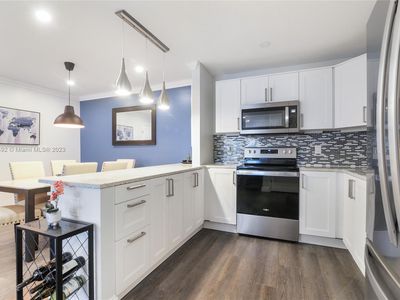 6421 Bay Club Dr APT 2, Fort Lauderdale, FL, 33308