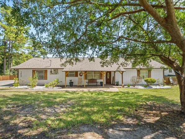 1453 Oak Ridge Dr, Leesville, LA 71446