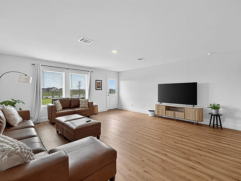 27615 Seascape Village Dr — Photo 4