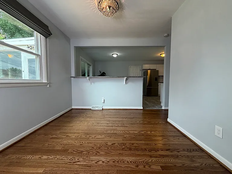 3211 Carillon Dr — Photo 5