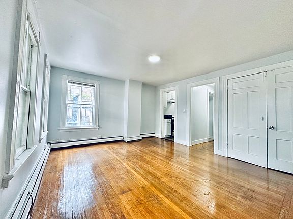 2nd image of 173 Park St #175-3