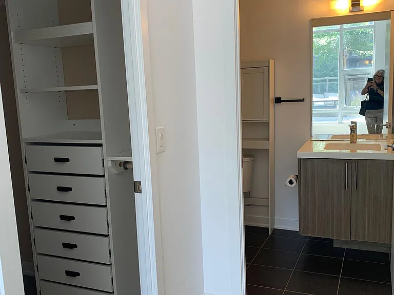 85 Duke St W #103 — Photo 8