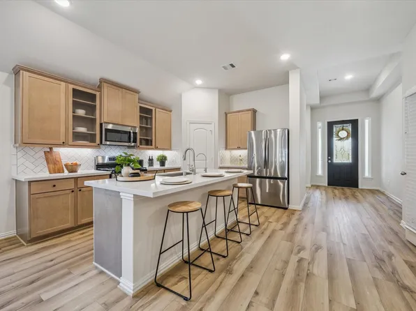 15419 Surrey Pines Ln, Houston, TX 77044