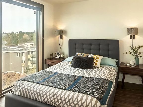 Expansive Floor to Ceiling Windows