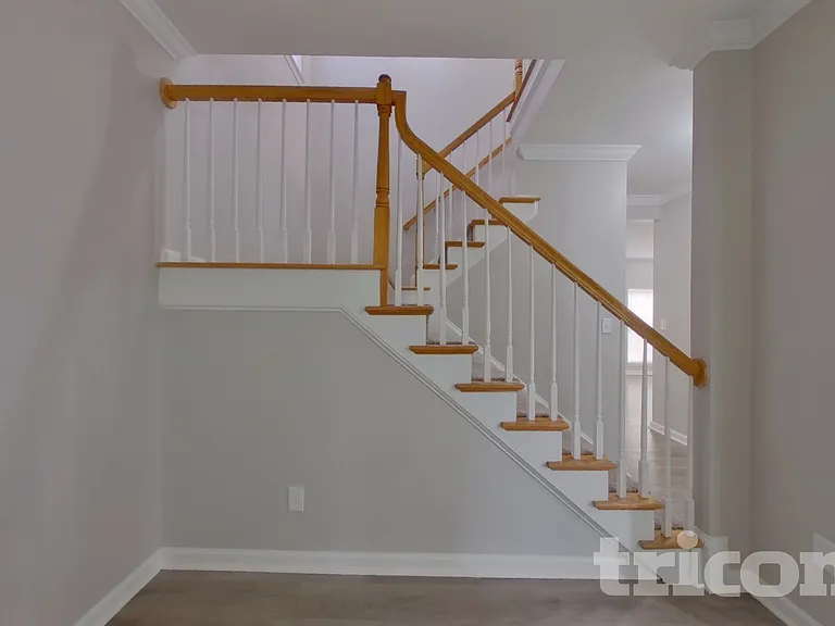 6902 Fenwick Dr — Photo 20