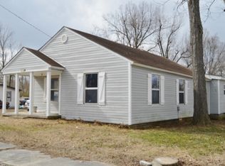 104 S Sassafrass St, Dexter, MO 63841