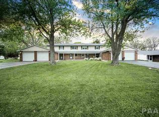 405 Simon Dr, East Peoria, IL 61611