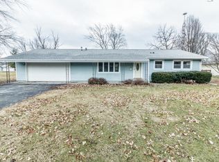 617 S Locust St, Arcola, IL