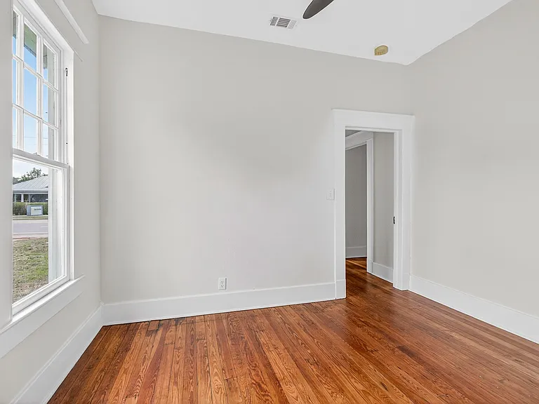 1420 N 9th Ave — Photo 29