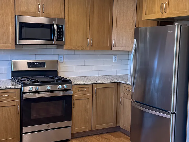 5600 Harvest Rd — Photo 8