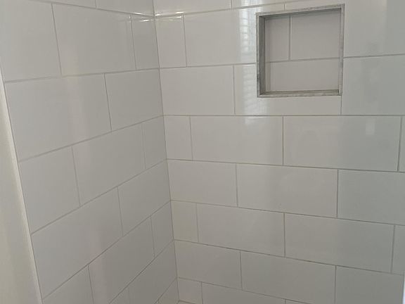 4th image of 2522 Greenfield Ln