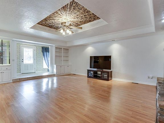 4th image of 2304 Brookdale Ave