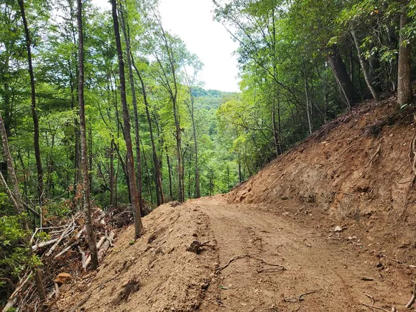 0 Lanterns Wick Trl, Sylva, NC 28779