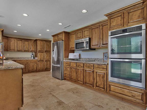 3rd image of 15945 E Jericho Dr