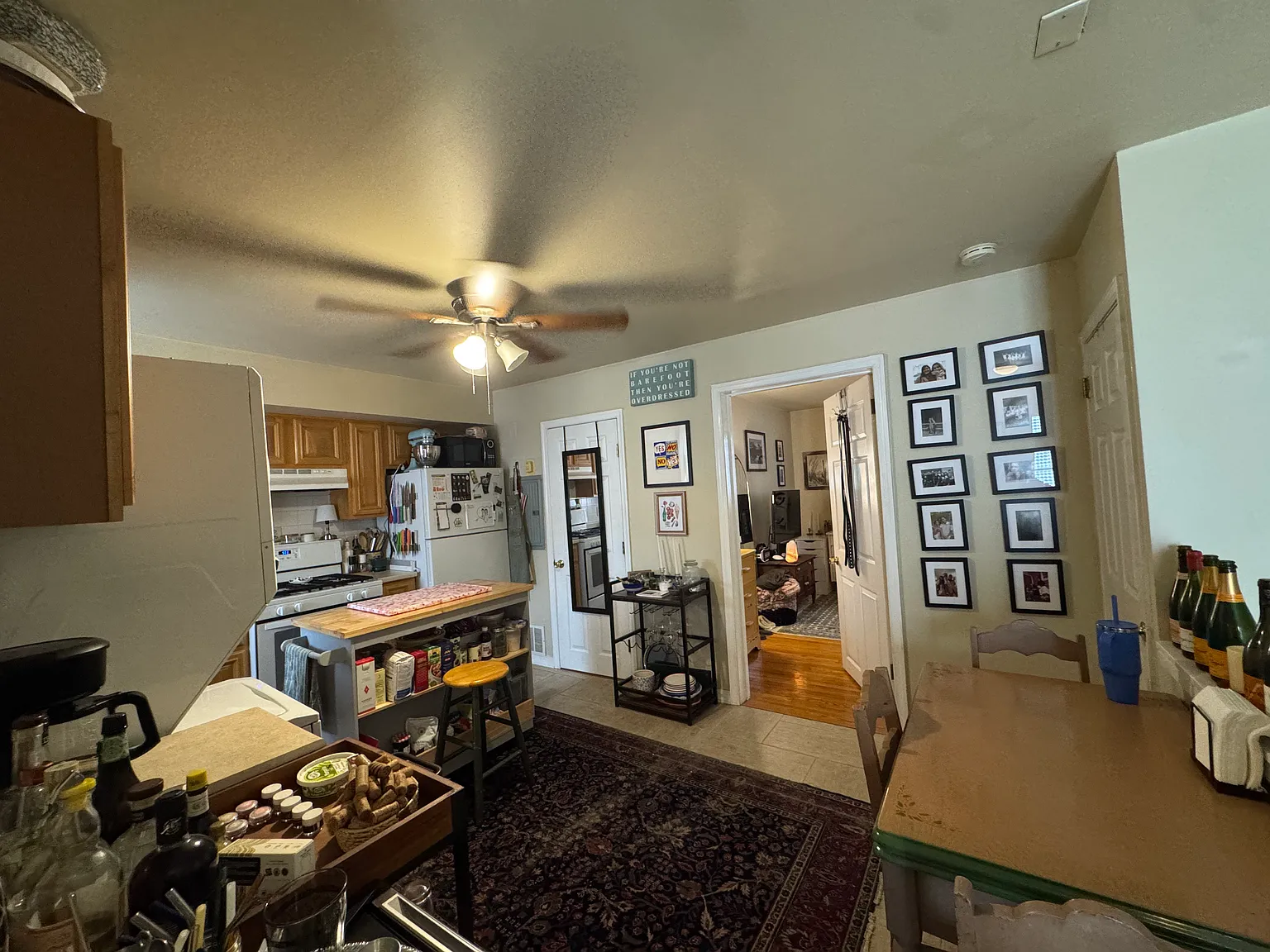 1 bed, 800 sqft, $1,200 — Photo 3