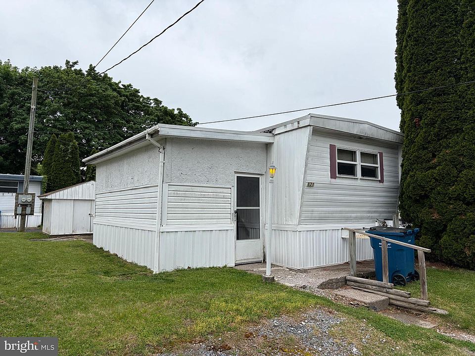 1st image of 121 Grimm Ln