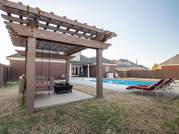 5th image of 776 Winding Wood Dr