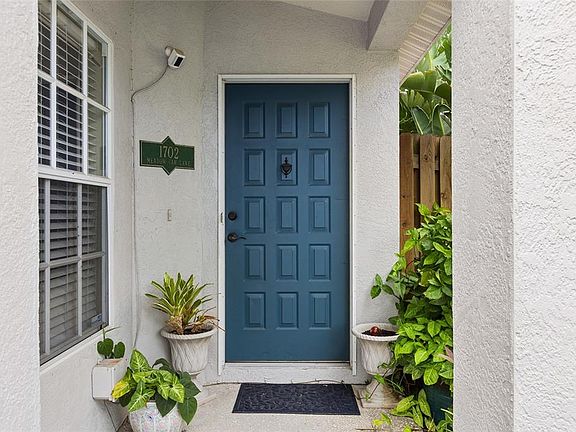 4th image of 1702 MEADOW OAK LANE