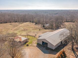 10156 N Tidwell Rd, Bon Aqua, TN 37025
