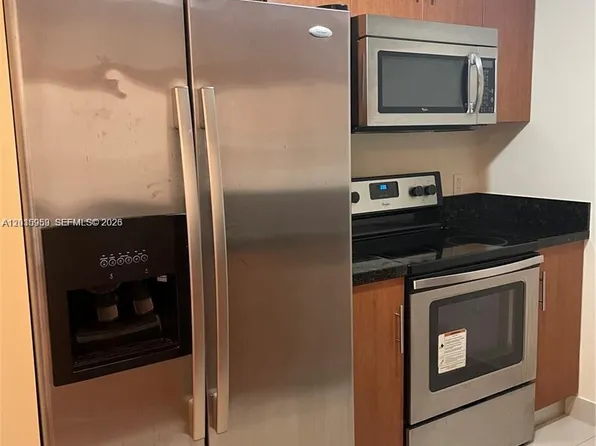 601 NE 23rd St APT 707, Miami, FL 33137