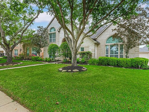 3rd image of 22214 Baron Cove Ln