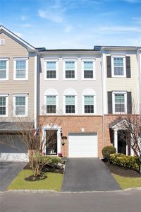 48 Rialto Way, Patchogue, NY, 11772