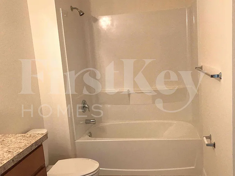 625 SW 25th Ter — Photo 11