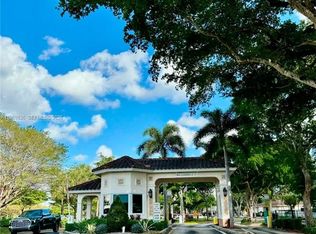 Park Place Condominium, Pembroke Pines, FL 33026