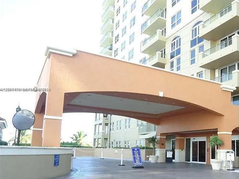 2080 S Ocean Dr #CU-309 — Photo 5