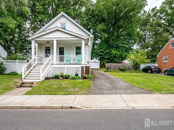 27 Liberty St, Fords, NJ 08863