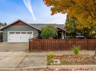 2659 Esther Ln, Grants Pass, OR 97527