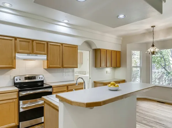679 Allison St, Lakewood, CO 80214