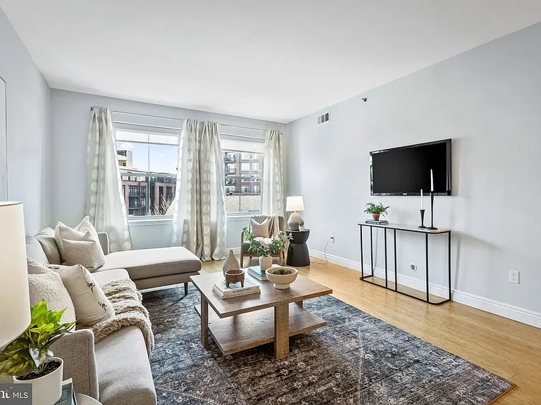 960 Fell St #960 — Photo 2