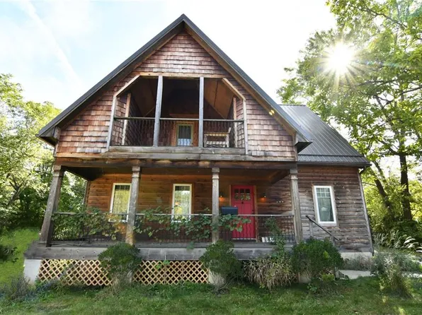 181 N Maple St, Akron, OH 44304