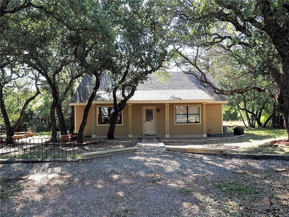 1st image of 600 Whispering Oaks Ln