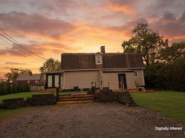 133 Bridle Rd, Glenshaw, PA 15116
