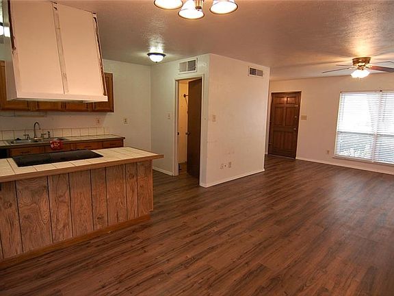 5th image of 6905 Sunflower Cir S