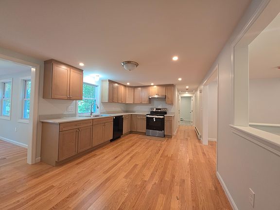 4th image of 172 Webster Mills Road