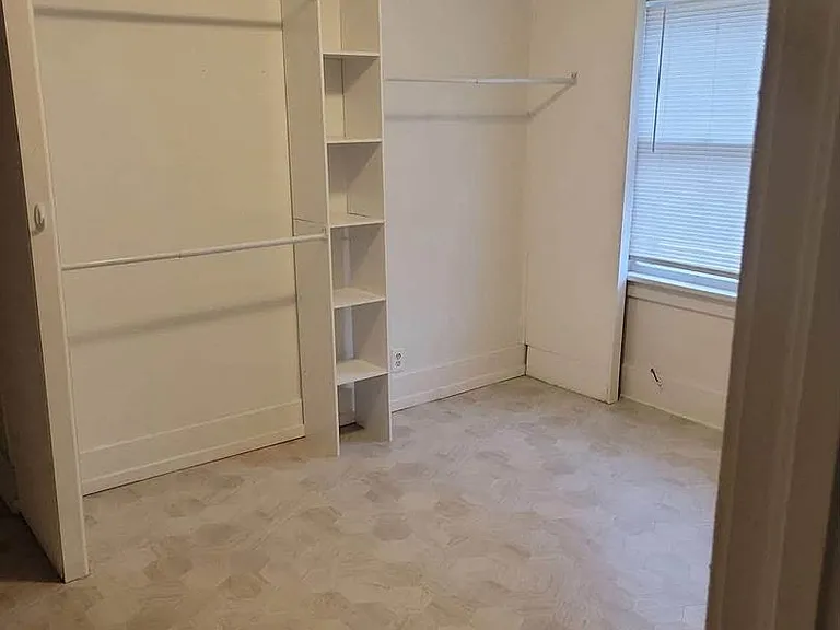 120 E Avenue D — Photo 7