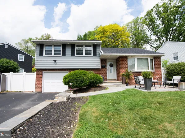 523 Inman Ter, Willow Grove, PA 19090