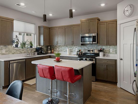 4th image of 63249 Peale St