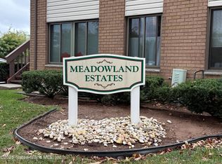 20 Meadow Pl APT E, Staten Island, NY 10306