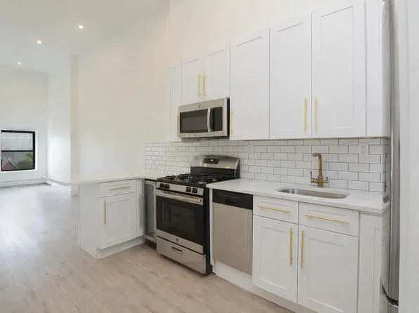 193 Jefferson Avenue image 1 of 6