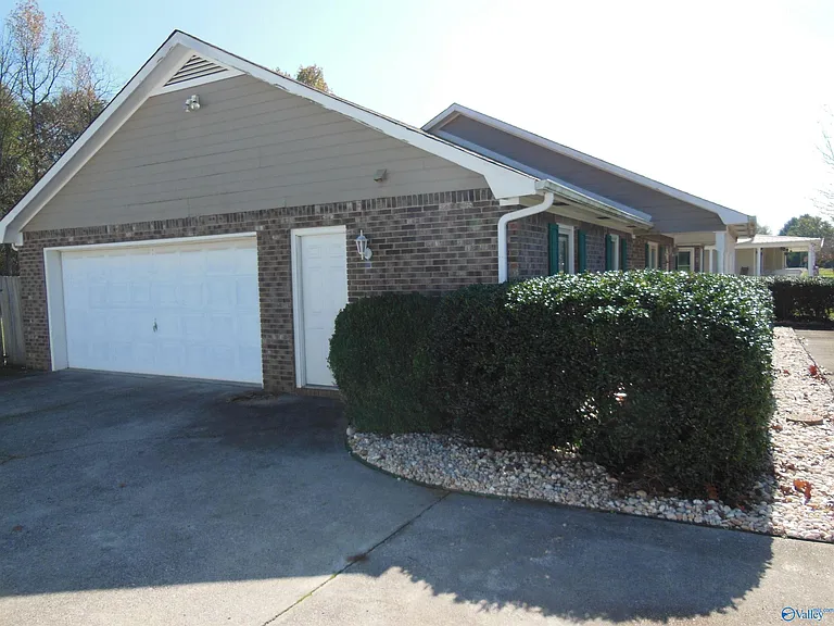 549 Wade Rd SE — Photo 6